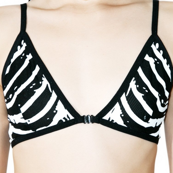 Killstar Other - Morgue Chillin' Mesh Bralette